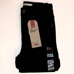 ✖️SOLD Levi’s 721 High Rise Skinny Jeans Black 25